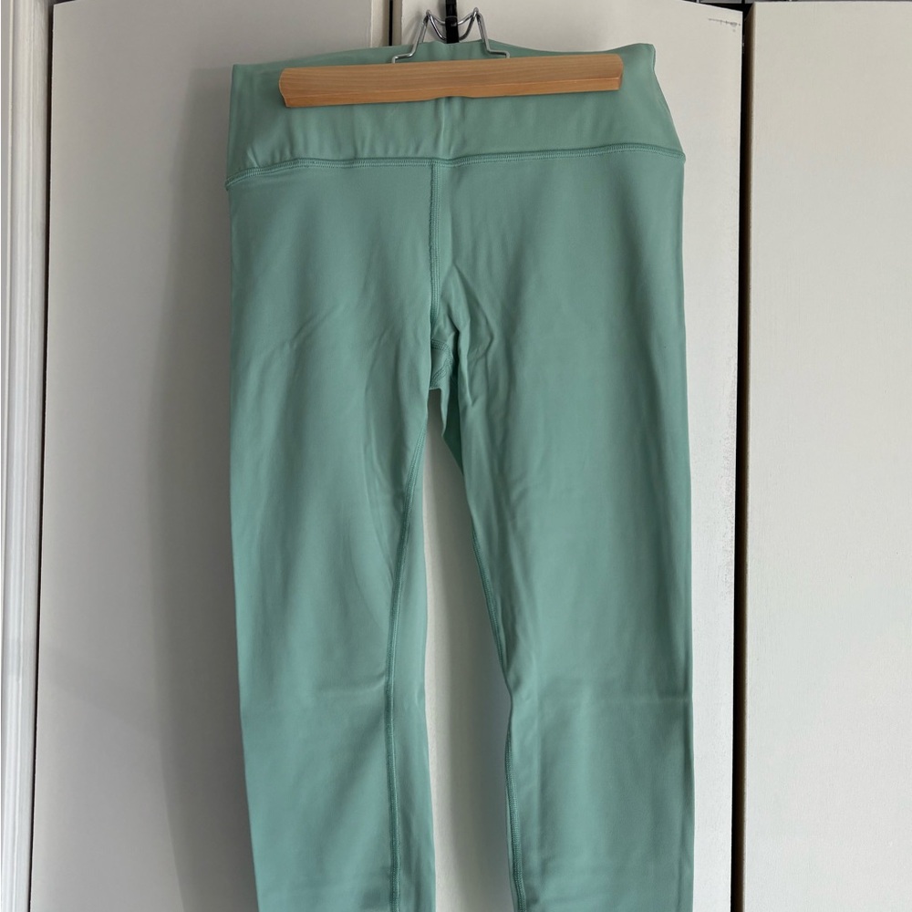 Athleta Transcend 7/8 Tight (leggings)